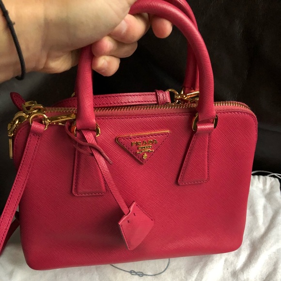 Prada deep pink bag with handles and strap - Picture 3 of 8